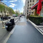 Zzz Montaigne - Paris 8